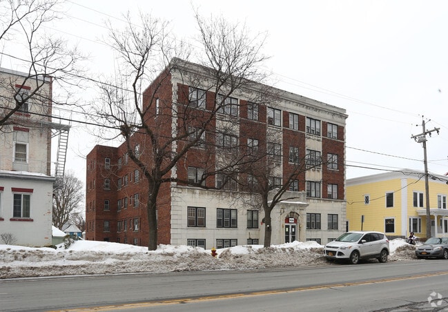 Algonquin Apartments - Algonquin Apartments