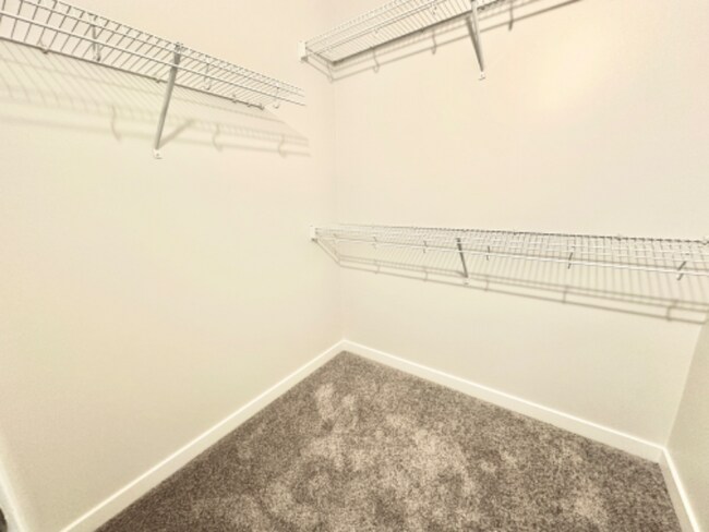 Photo - 450 Warrenville Rd Unit 2