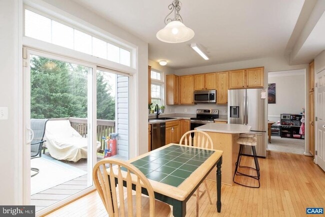 Photo - 662 Holly Hill Dr