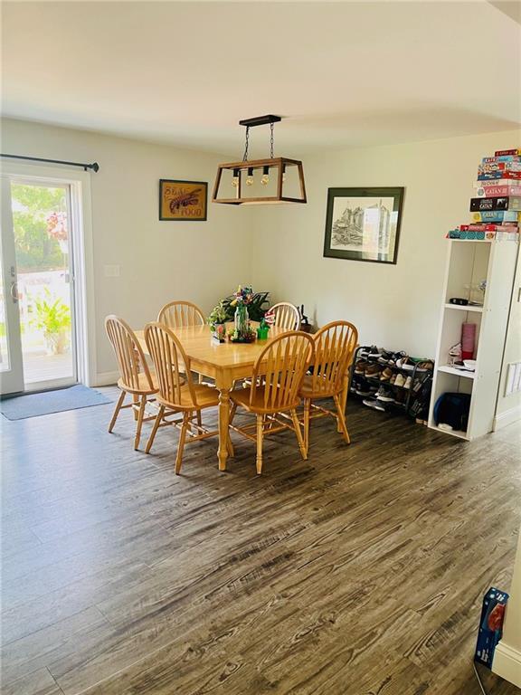 Photo - 215 Metacom Ave