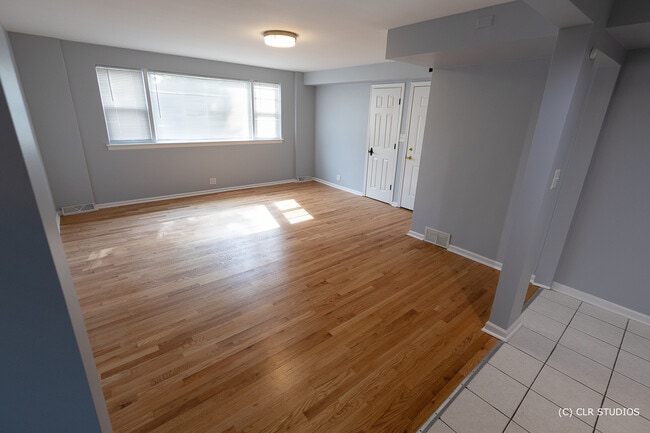 Photo - 4300 Maple Ave Unidad 1