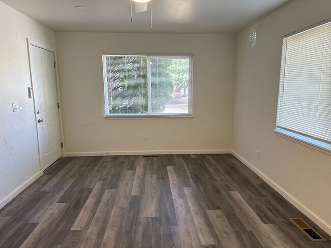 Photo - Completely remodeled 2 bedroom gem with 1 ...