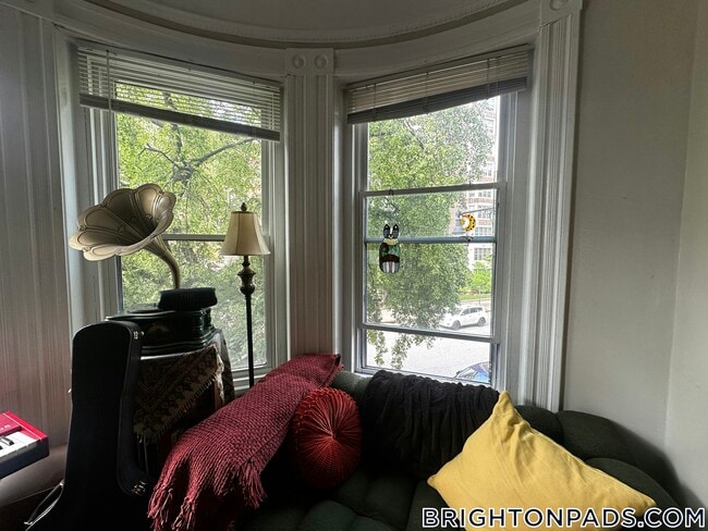 Photo - 511 Beacon St Apartment Unit 9