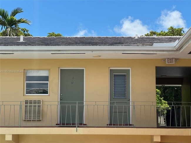 Building Photo - 115 Calabria Ave Unit 10 Rental