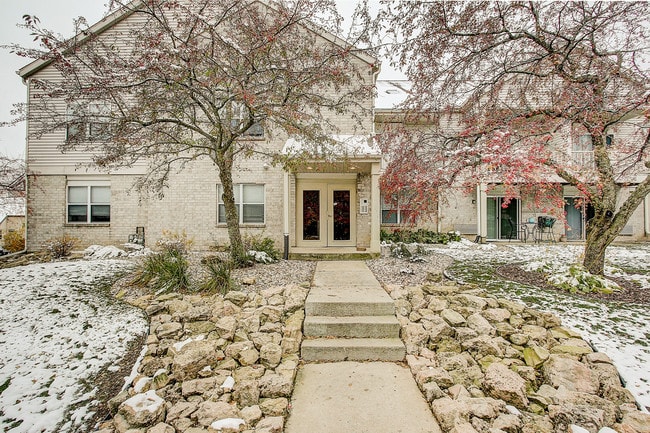 Photo - Orchid Knoll Apartments