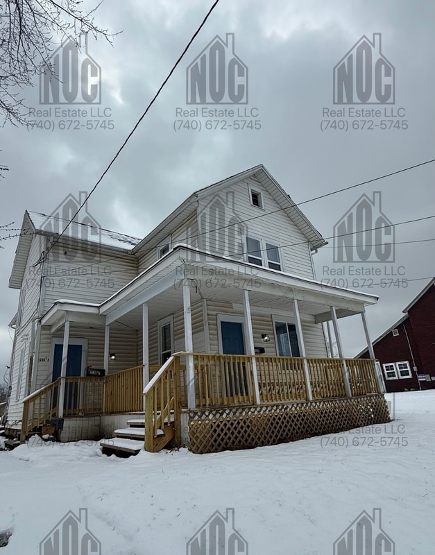 Building Photo - 1236 1/2-1236 1/2 E Locust St