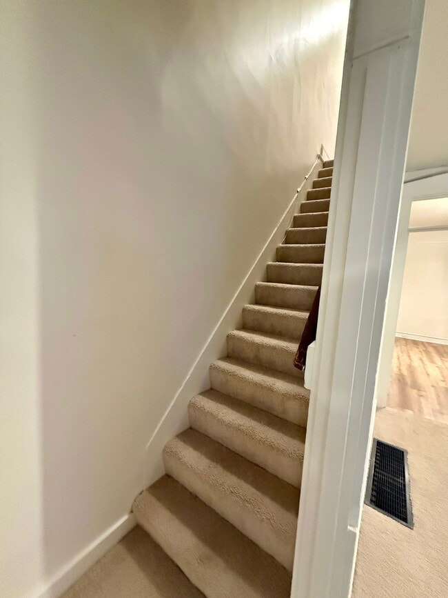 Photo - 144 E Main St