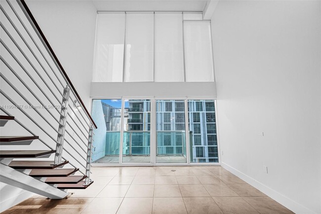 Photo - 41 SE 5th St Unidad 604