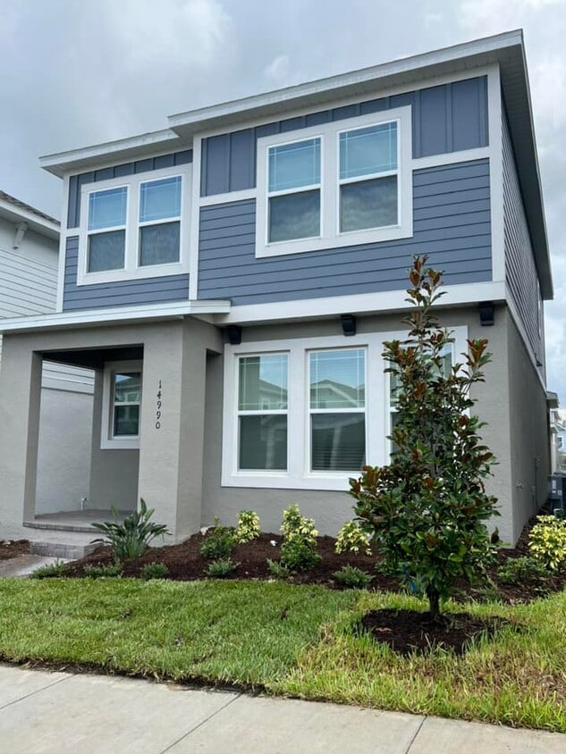 Stunning front elevation. - 14990 Lebeau Loop (Winter Garden, FL)