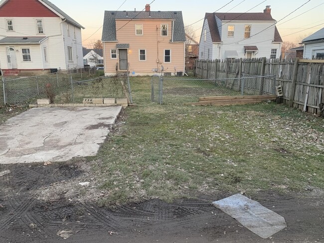 Photo - 999 Fairwood Ave