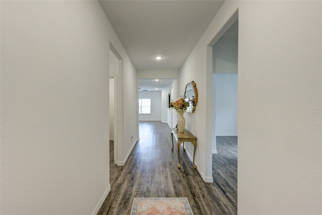 Photo - 1088 Rd 5102