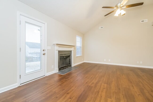 Photo - 7128 Legacy Dr