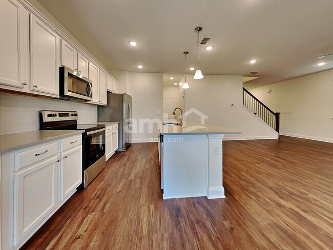 Photo - 41 Elcano Ln