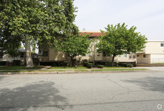 667 W Milford St., Glendale
