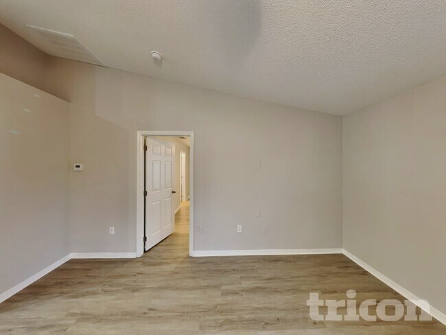 Photo - 102 Milton Pl