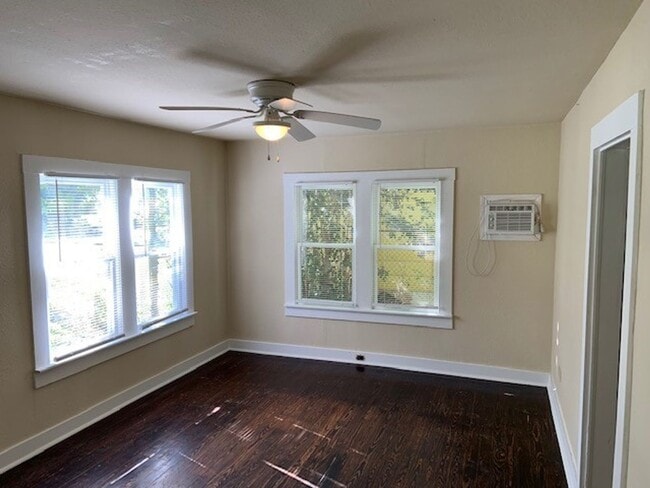 Photo - *COMING SOON* Charming Cottage Retreat with Fenced Yard!