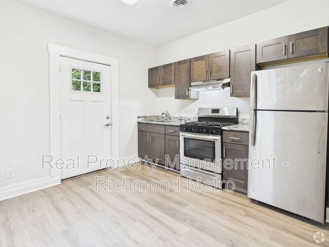 Building Photo - 3314 3rd Ave Rental