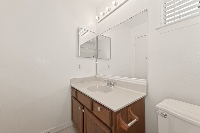 Building Photo - 2803 Fir Crest Ct