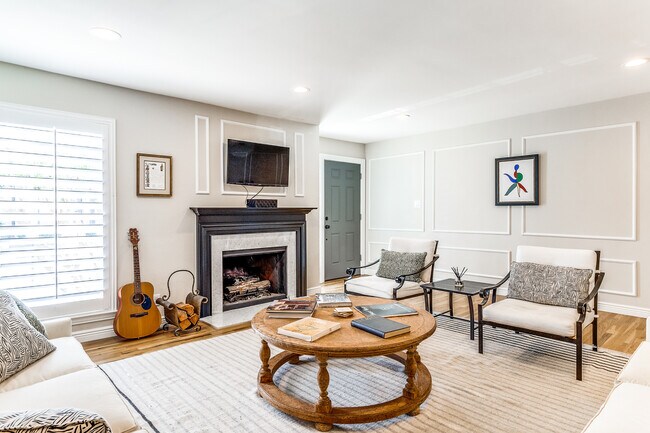 Photo - 15904 Archwood Ln Unit 1020