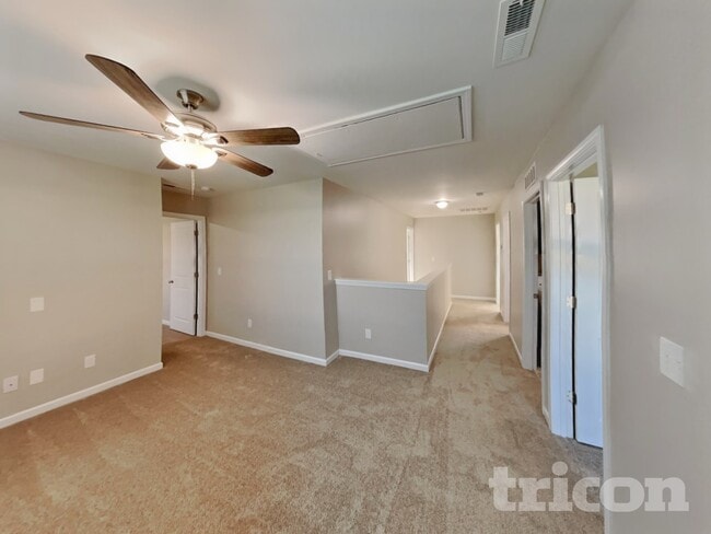 Photo - 932 Peninsula Pl