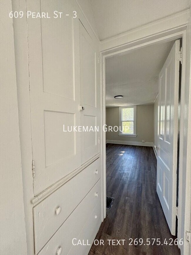 Photo - 609 Pearl St Unidad 3