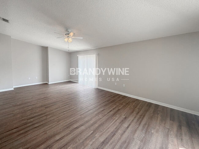 Photo - 10426 Fly Fishing St