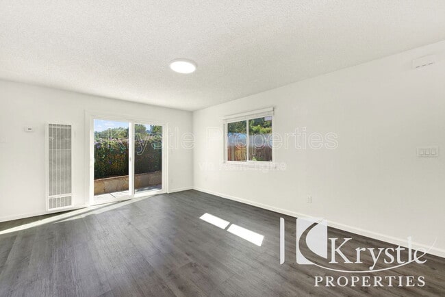 Photo - 63 Parrott St