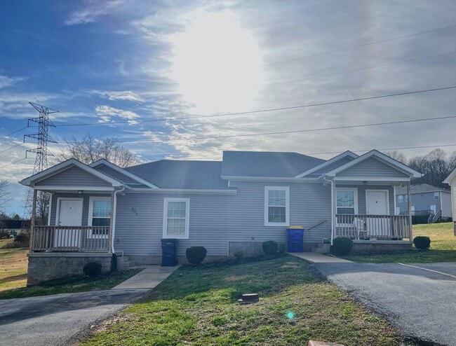 Building Photo - Lower Stone Apartments Unit 397B