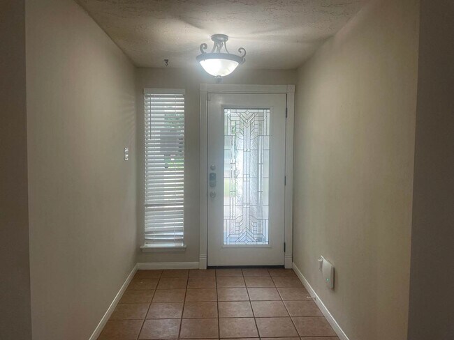 23414 Lestergate Dr