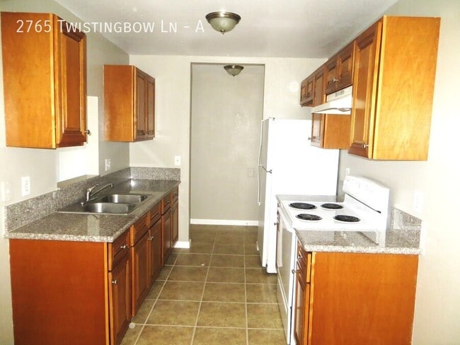 Photo - 2765 Twistingbow Ln Unit A