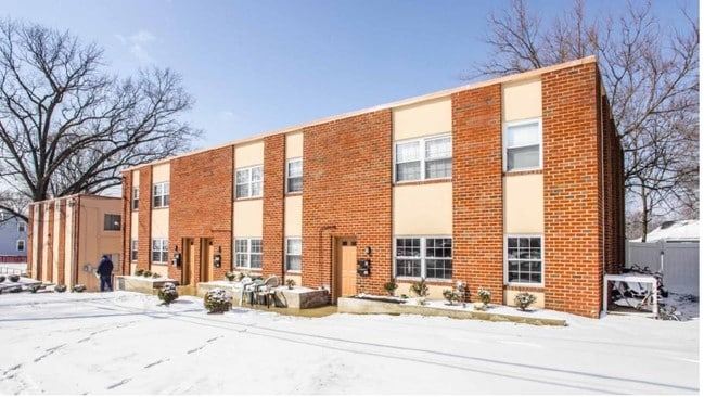 Photo - Hillcrest Apartments