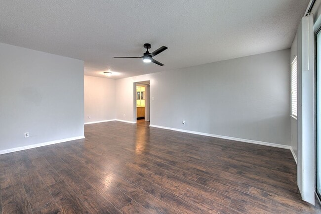 Photo - Nice and spacious condo on the 3rd with washer and dryer, near USF and I-75