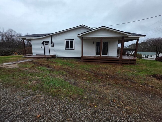 Photo - 986 Old Mail Rd