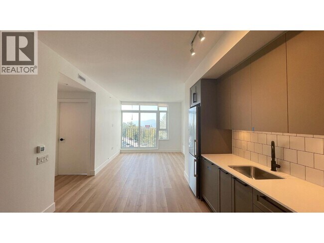 8750 University Crescent Unit 403