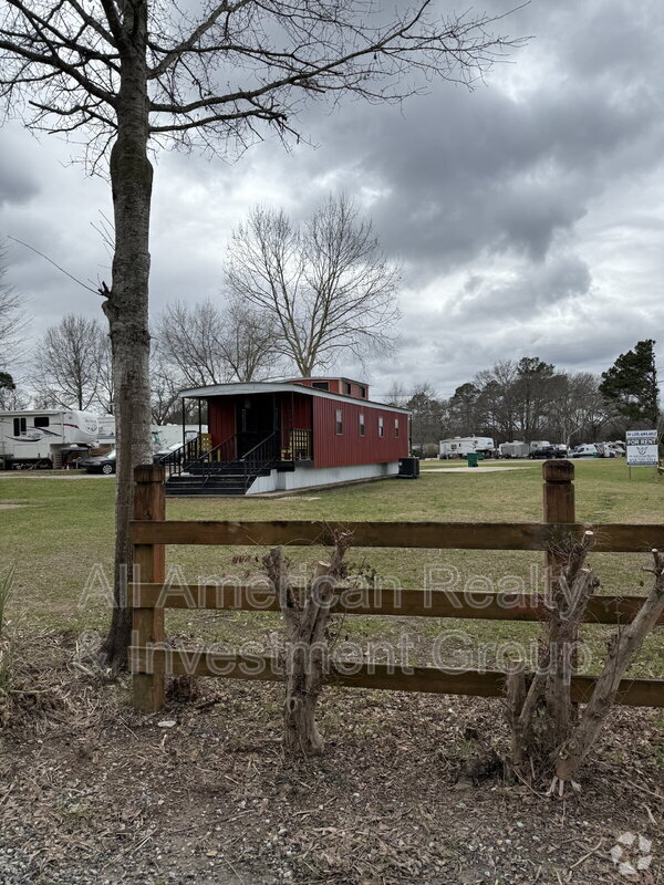 Building Photo - Blueberry Country Estates RV Park Unit Jelly Lane Rental