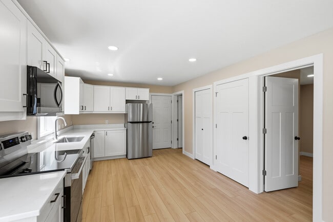 Photo - 12605 Main St Unit 100