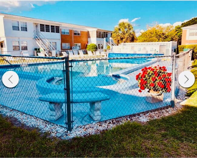 Pool - 4158 Tamiami Trl Unit M4