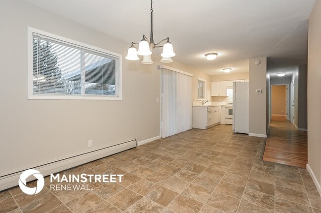 Photo - 1010 14th St NW