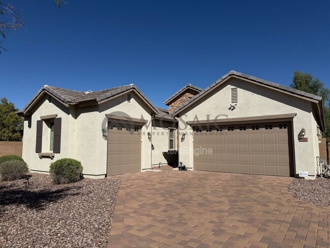Building Photo - 800 E Tonto Pl