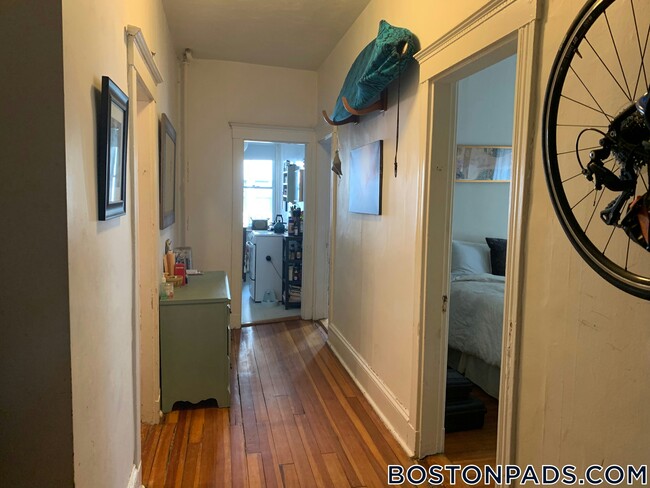 Photo - 1375 Commonwealth Ave Unidad 3