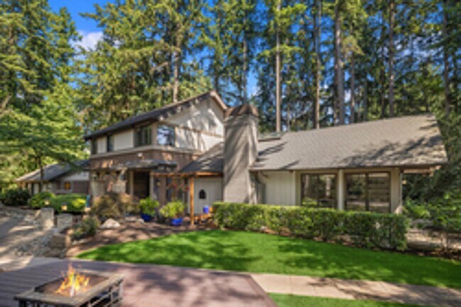 Photo - MUST SEE - Gorgeous short-term rental for ...