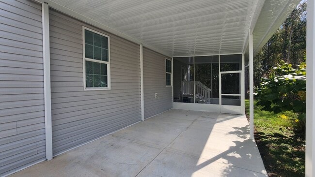 2908 Kingswood Cir