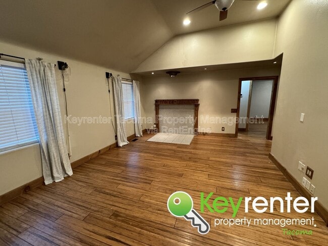 Photo - 356 7th St SE