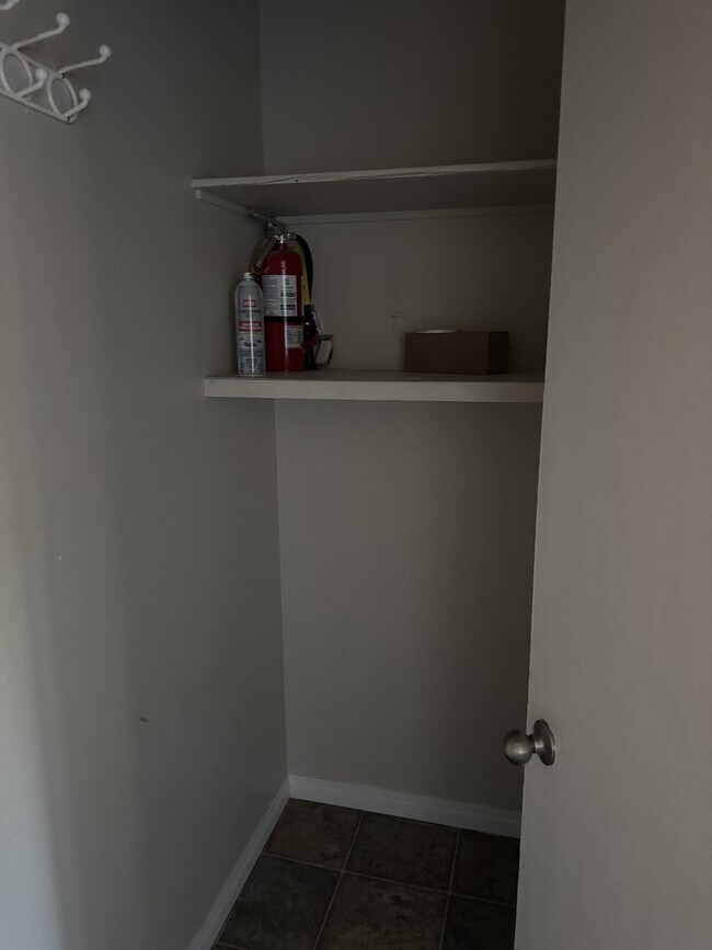 Photo - 9610-9149 149 St Unit 1