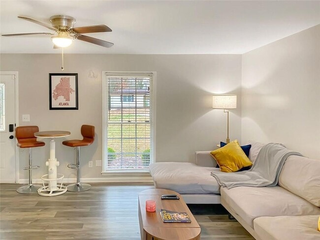 Photo - 5282 Maple Valley Rd SW