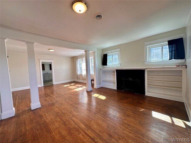 2265 Delaware Ave