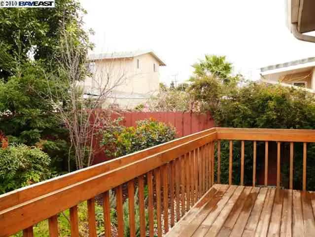 Photo - 5134 Elmwood Ave