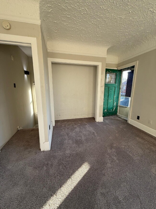 Photo - Bright & Cozy 3-Bed Duplex for Rent in Detroit Unit 2 Upper