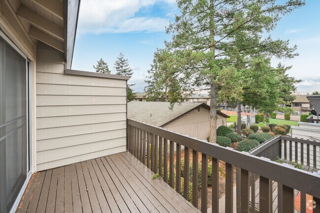 2BR, 2BA - 964SF - Balcony