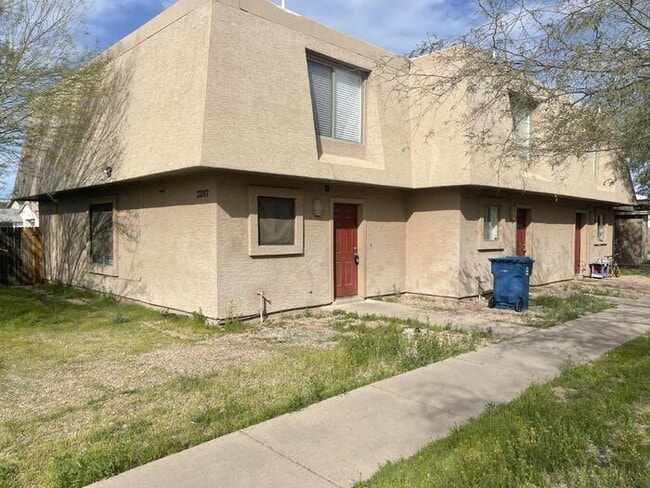 Building Photo - Charming 2-Bedroom Retreat in Serene Apache Junction—Your Cozy Escape Awaits!